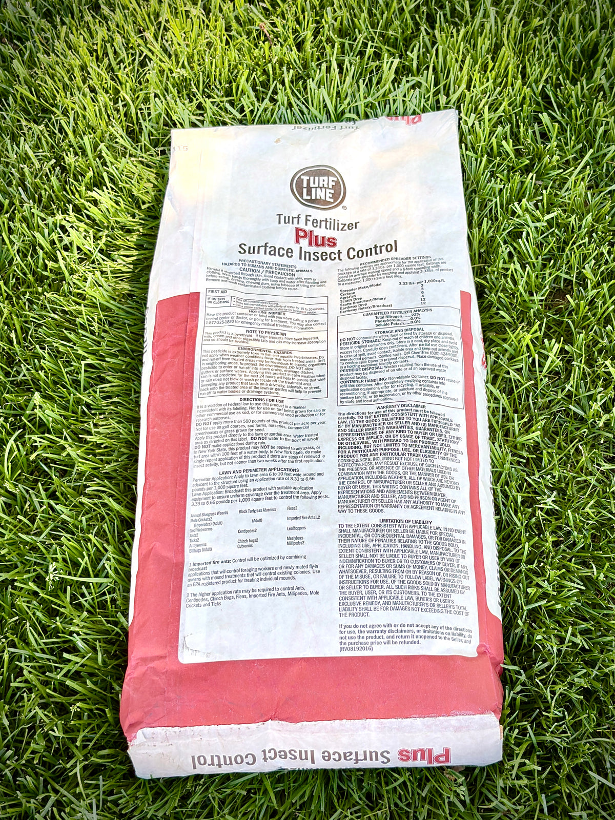 Turf Line Turf Fertilizer 22-0-8 Plus Surface Insect Control and Weed Killer